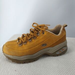Skechers Premium Sport Leather Hiking Athletic Shoes size 6